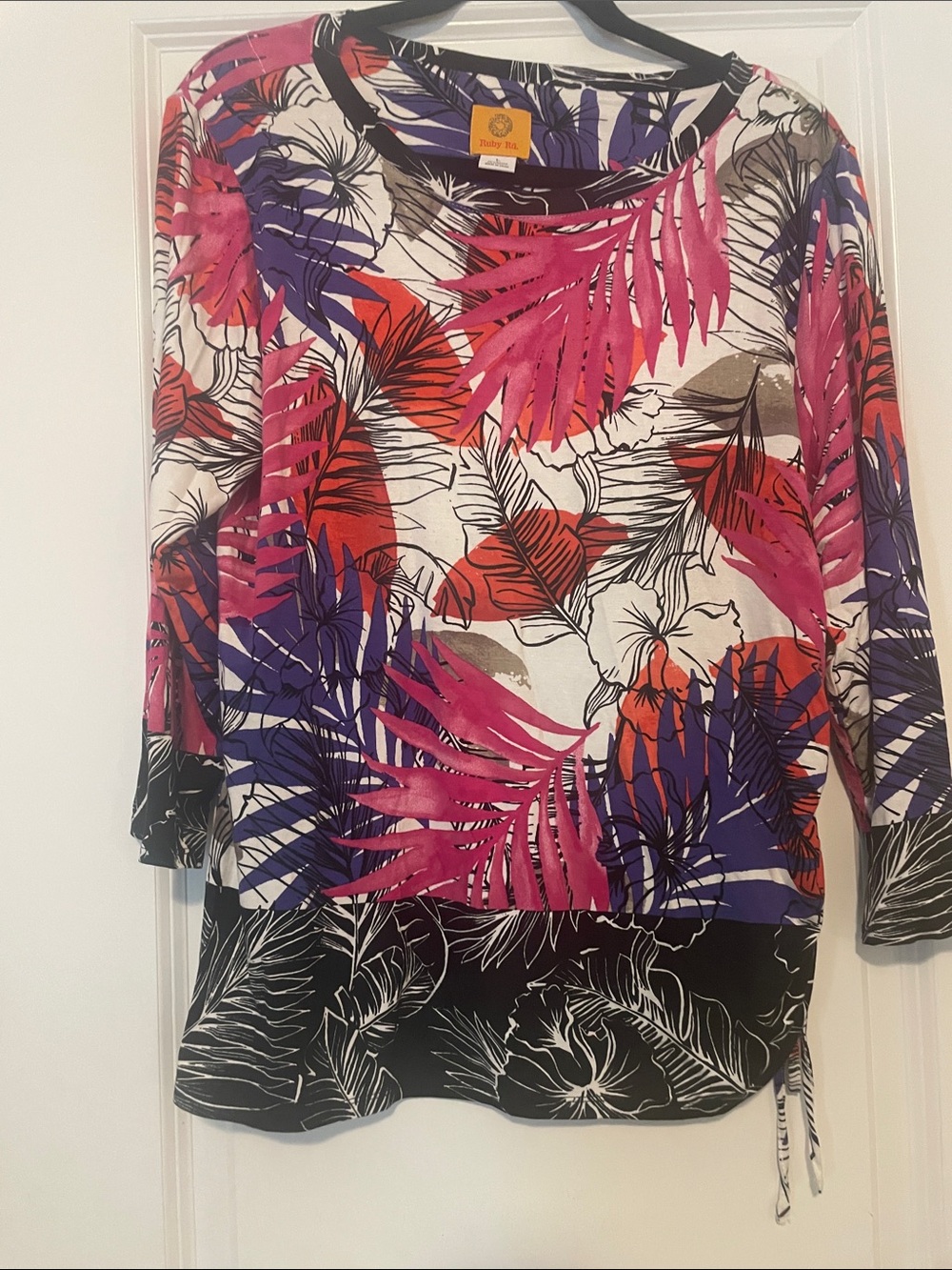 Ruby Rd. Pink Purple Red Tropical Leaf Scoop Neck Tunic